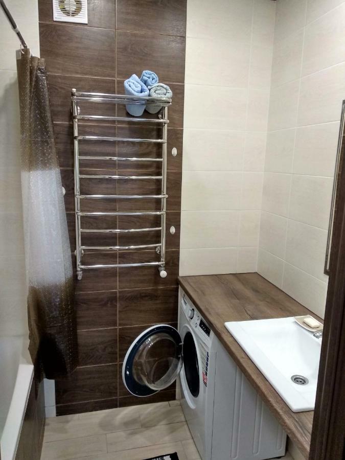 Апартаменти Двокімнатні В Центрі Міста На Ерусалимці Поруч З Фонтаном Рошен Vinnycja Esterno foto